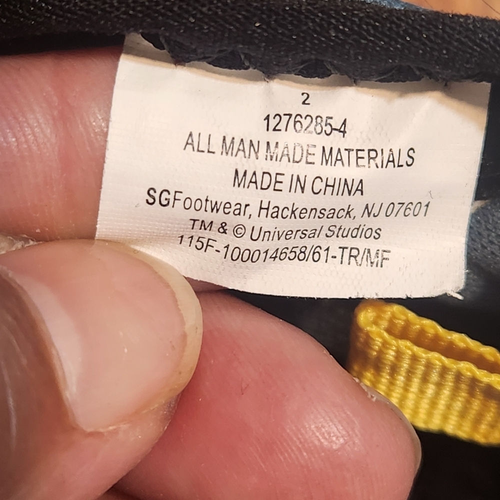 Minions kids water shoes Size 2 Kids - Picture 11 of 16